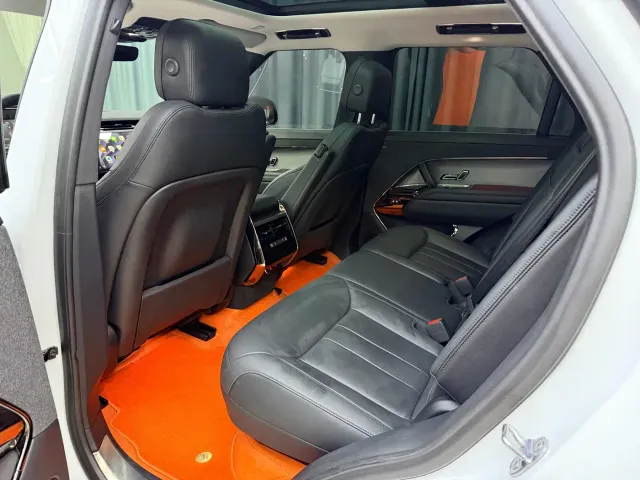 Land Rover Range Rover Sport — Фото автомобиля 7