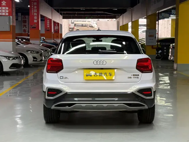 Audi Q2L — Фото автомобиля 6