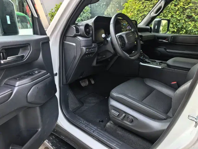 Toyota Prado — Фото автомобиля 4