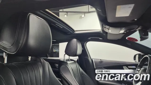 Mercedes-Benz CLS-Class — Фото автомобиля 18