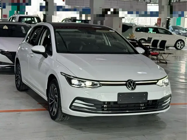 Volkswagen Golf — Фото автомобиля 3