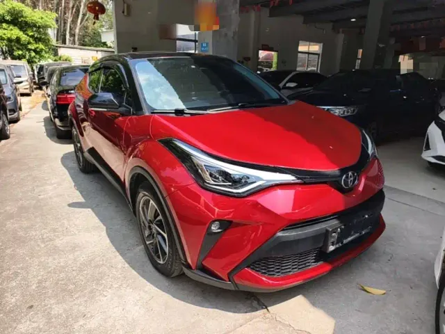 Toyota C-HR — Фото автомобиля 3