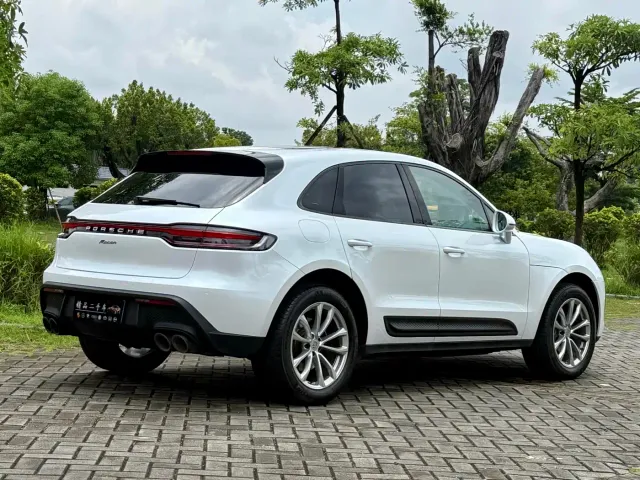 Porsche Macan — Фото автомобиля 18