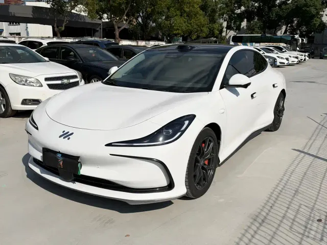 Фотография автомобиля — IM Motors L6