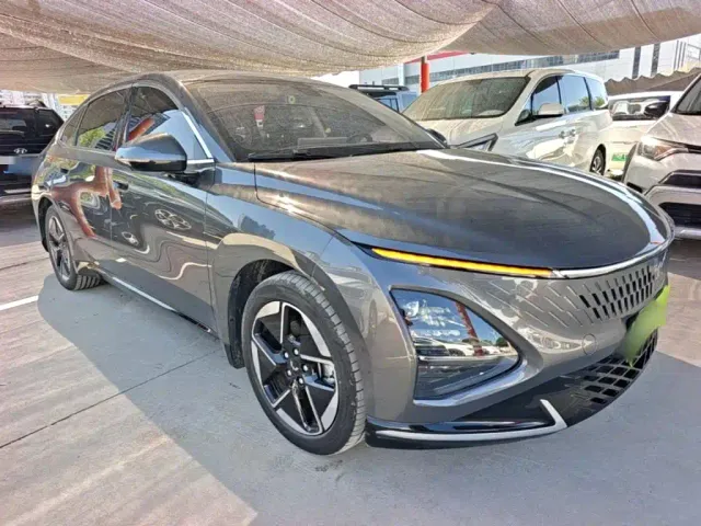 Wuling Starlight — Фото автомобиля 3