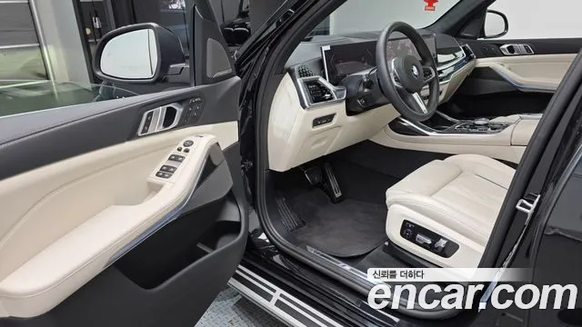BMW X7 — Фото автомобиля 10
