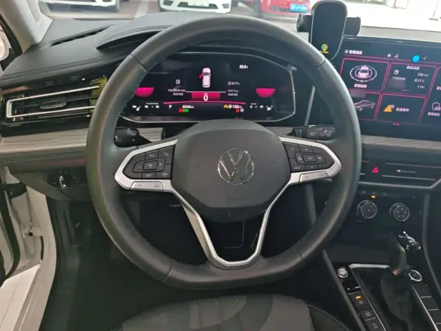 Volkswagen Sagitar — Фото автомобиля 10