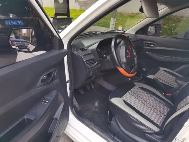 Wuling Motors Wuling Hongguang 2021 1.5L Facelift S Basic Electric Power Steering LAR — Фото автомобиля 12