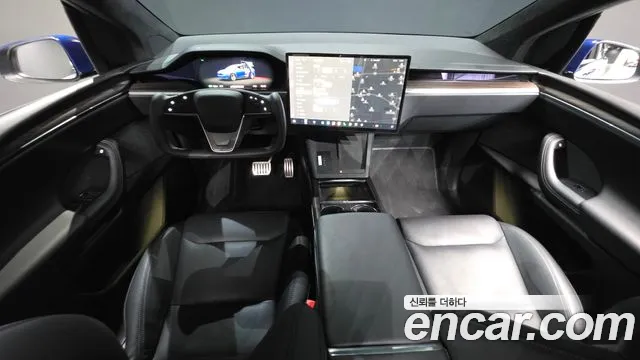 Tesla Model X — Фото автомобиля 6