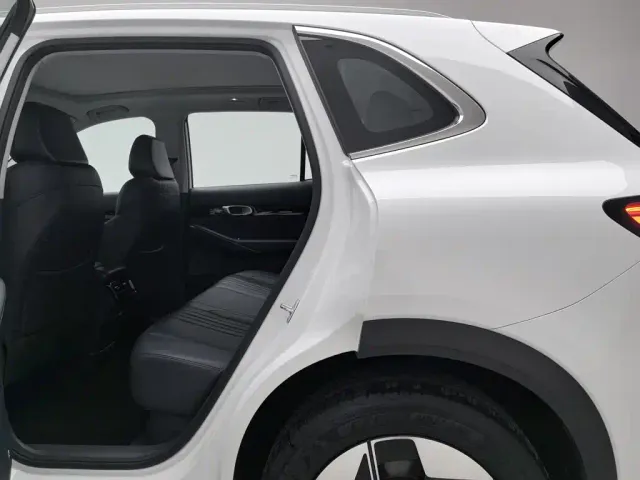 Geely Galaxy E5 — Фото автомобиля 15