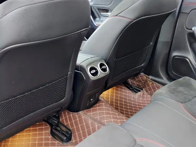 Mercedes-Benz A-Class — Фото автомобиля 9