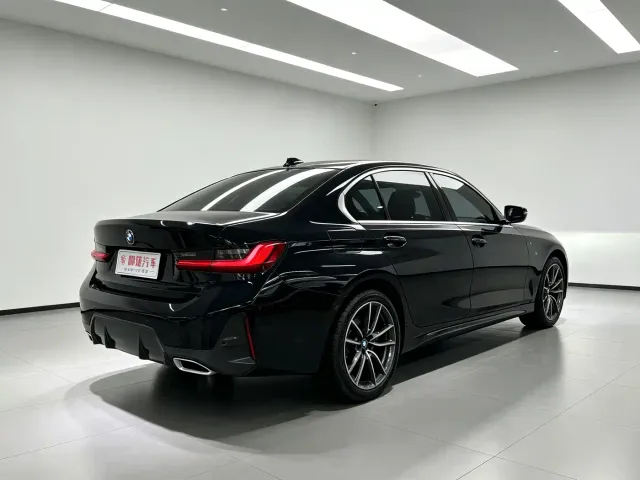 BMW 3 Series — Фото автомобиля 9