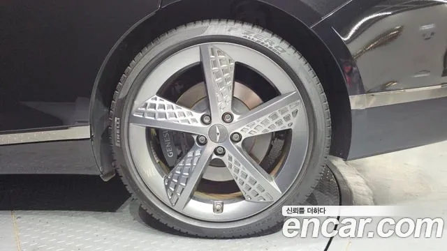 Genesis G80 RG3 — Фото автомобиля 6