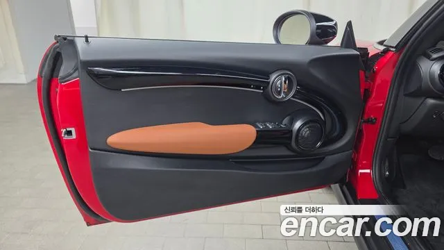 Mini Cooper Convertible — Фото автомобиля 23