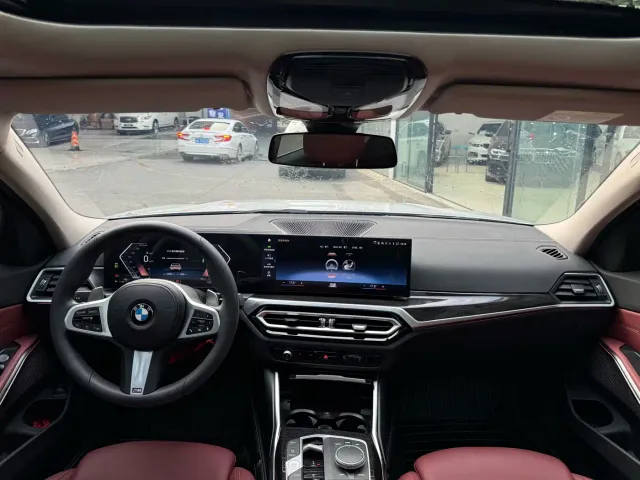 BMW 3 Series — Фото автомобиля 11