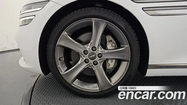 Genesis G80 RG3 — Фото автомобиля 5