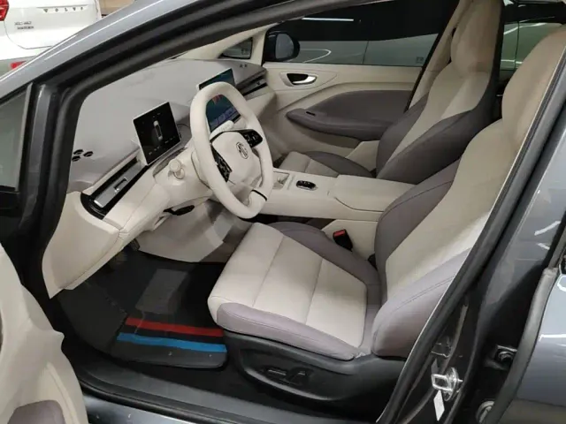 MG 4 EV — Фото автомобиля 14