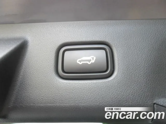 Hyundai Tucson Tucson (NX4) Бензин 1.6 турбо 2WD — Фото автомобиля 16