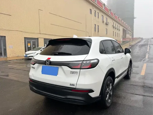 Honda HR-V — Фото автомобиля 4