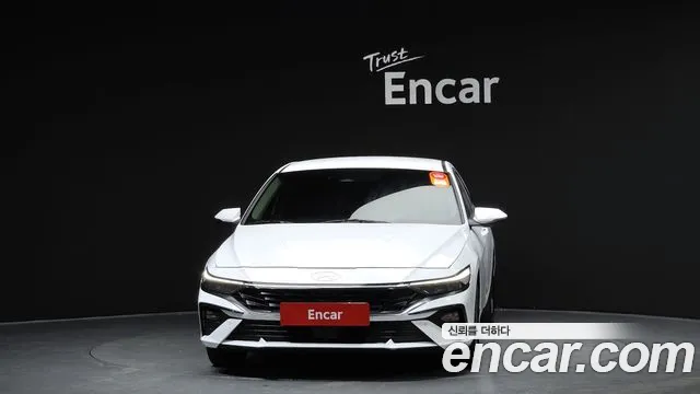 Hyundai AVANTE Новый Avante (CN7) — Фото автомобиля 3