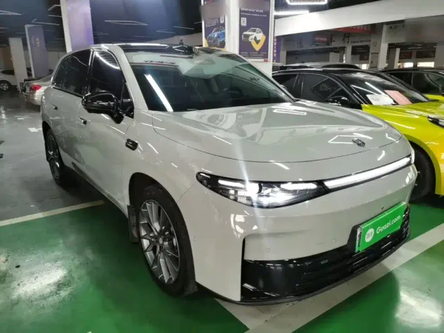 Leapmotor C10 — Фото автомобиля 3