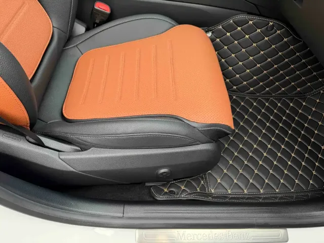 Mercedes-Benz C-Class — Фото автомобиля 11