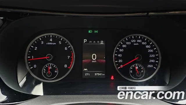 Kia K5 K5 3 поколение 2.0 LPI(Для проката) — Фото автомобиля 8