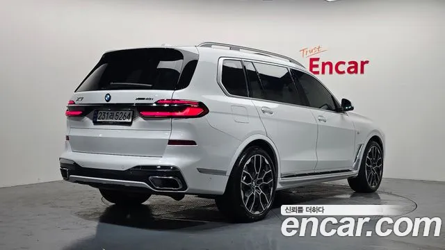 BMW X7 — Фото автомобиля 2