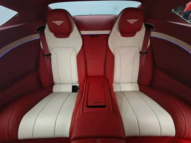 Bentley Continental 2022 4.0T GT V8 — Фото автомобиля 14