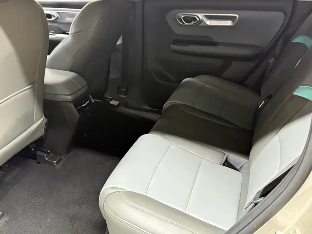GAC Aion Y — Фото автомобиля 10