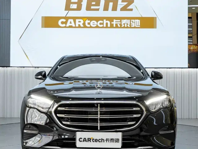 Фотография автомобиля — Mercedes-Benz E-Class