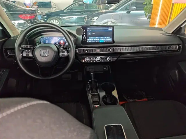 Honda Civic — Фото автомобиля 9