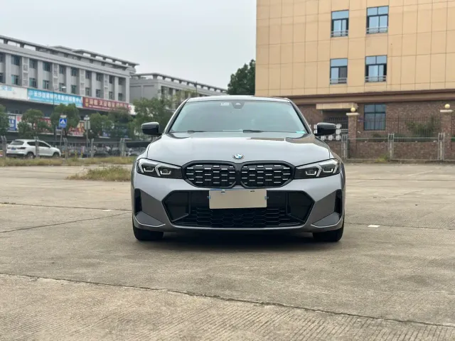 Фотография автомобиля — BMW 3 Series