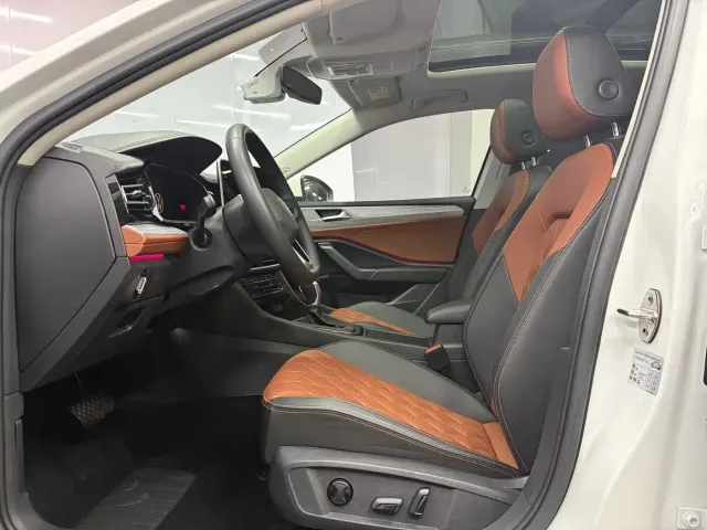 Volkswagen Sagitar — Фото автомобиля 4