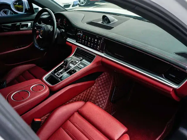Porsche Panamera — Фото автомобиля 14