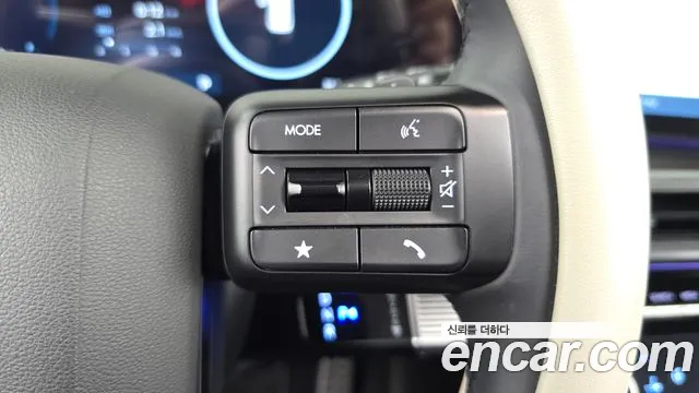 Hyundai Santafe Santa Fe (MX5) Бензин 2.5T 2WD — Фото автомобиля 16