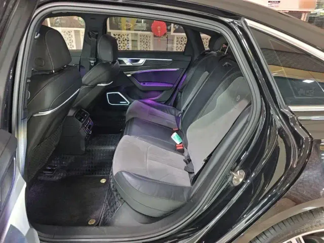 Audi A6L — Фото автомобиля 16