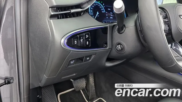 Genesis GV70 2.5T Бензин 2WD — Фото автомобиля 25