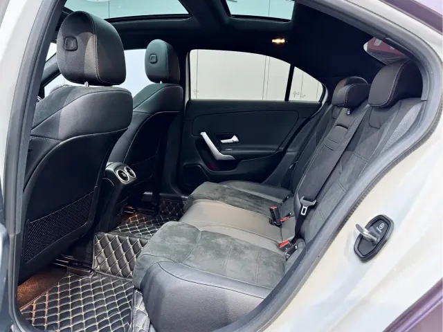 Mercedes-Benz A-Class — Фото автомобиля 10