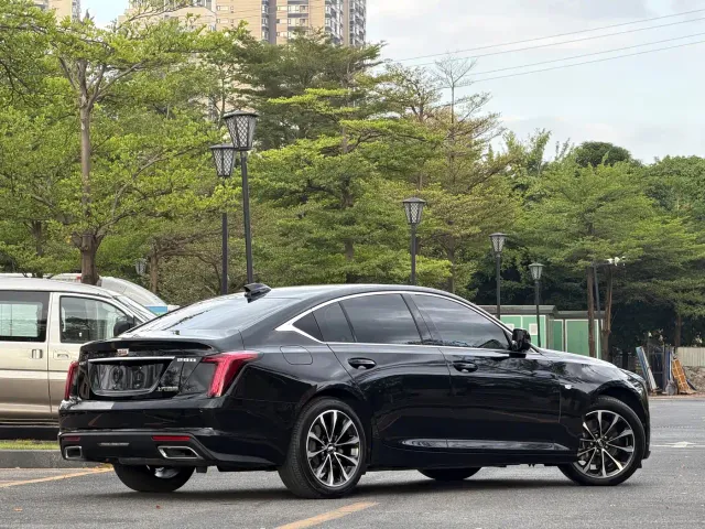 Cadillac CT5 — Фото автомобиля 4
