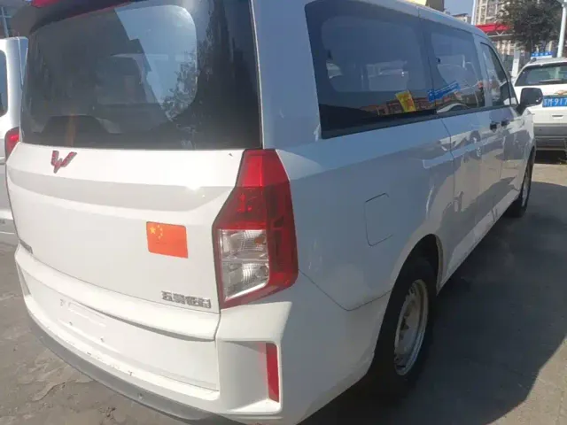 Wuling Zhengcheng — Фото автомобиля 7
