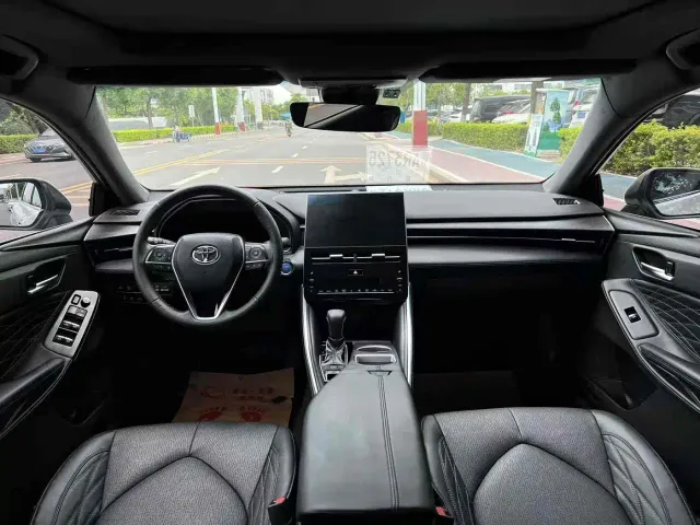 Toyota Avalon — Фото автомобиля 10