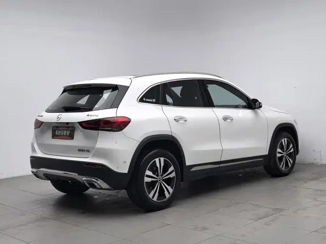 Mercedes-Benz GLA-Class — Фото автомобиля 2