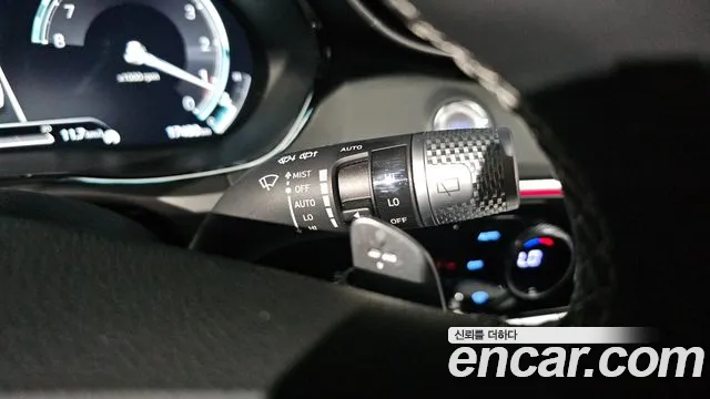 Genesis GV70 2.5T Бензин 2WD — Фото автомобиля 30