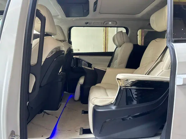 GAC Trumpchi E9 — Фото автомобиля 9