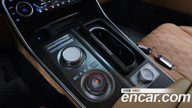 Genesis GV80 — Фото автомобиля 12