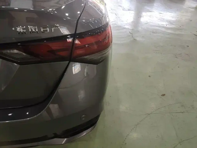 Nissan Sylphy — Фото автомобиля 7