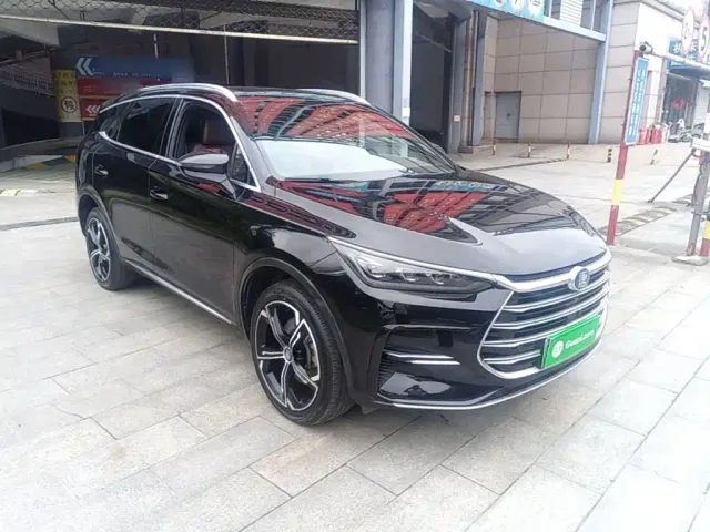 BYD Tang — Фото автомобиля 3