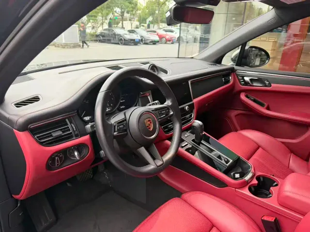 Porsche Macan — Фото автомобиля 8