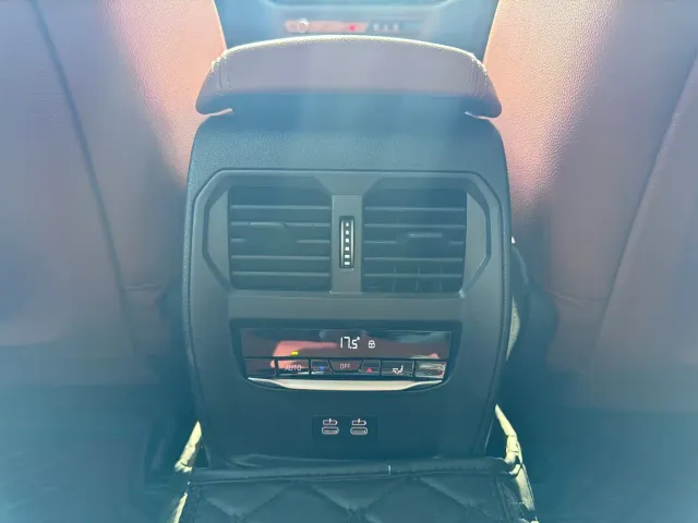 BMW 3 Series — Фото автомобиля 10